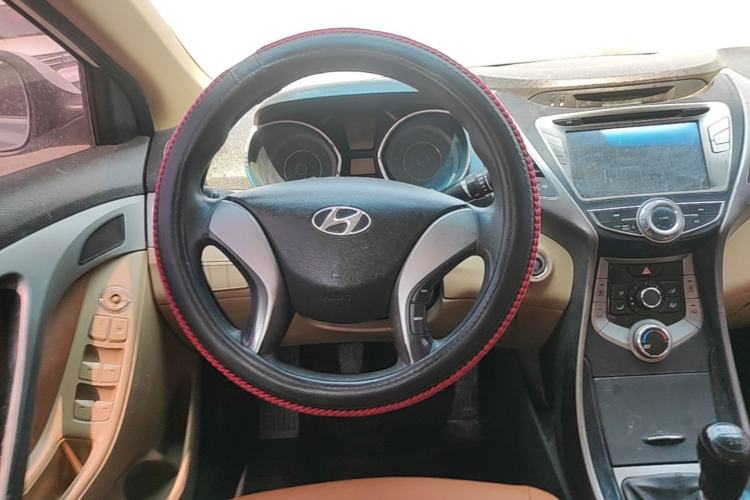 Used Hyundai Elantra (5th Generation / Langdong) 2012 1.6L Manual Leading Model Steering Wheel
