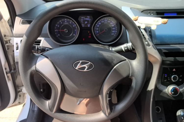Used Hyundai Elantra (5th Generation / Langdong) 2012 1.6L Automatic Fashion Edition Steering Wheel