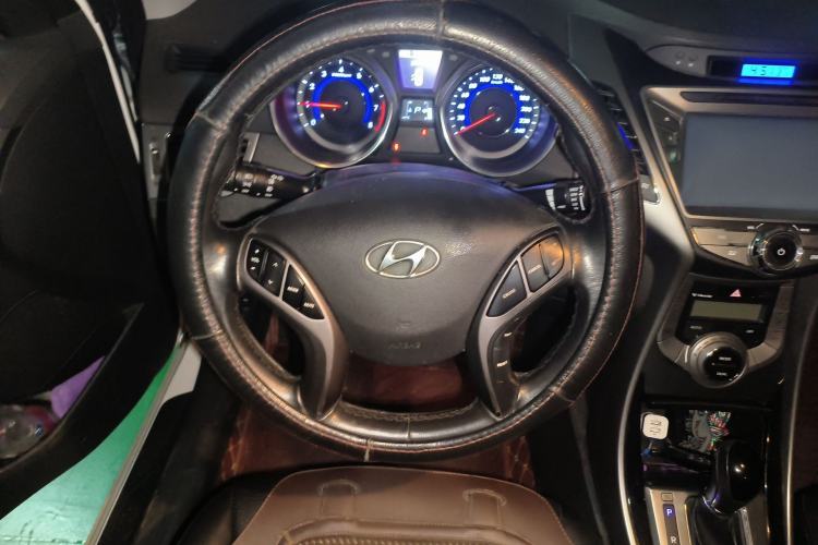 Used Hyundai Elantra (5th Generation / Langdong) 2012 1.6L Automatic Prestige Model Steering Wheel
