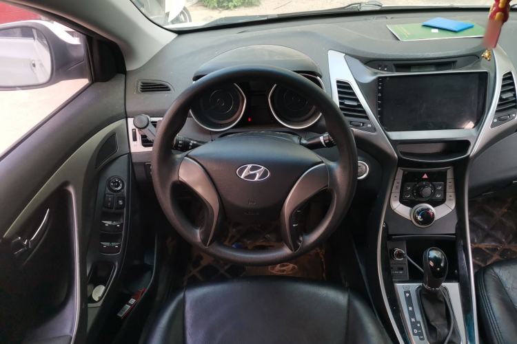 Used Hyundai Elantra (5th Generation / Langdong) 2012 1.6L Automatic Leading Model Steering Wheel