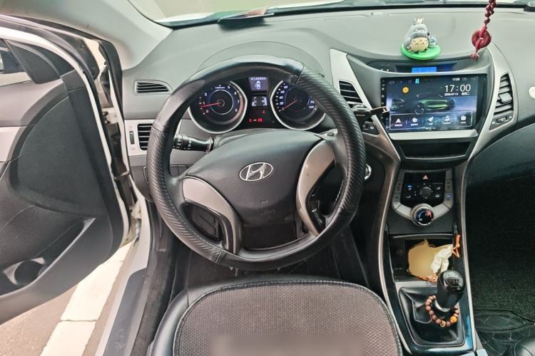 Used Hyundai Elantra (5th Generation / Langdong) 2012 1.6L Manual Leading Model Steering Wheel