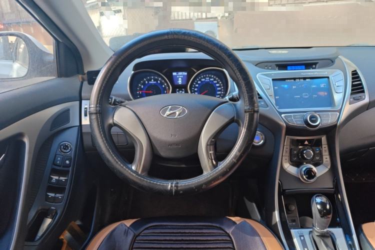Used Hyundai Elantra (5th Generation / Langdong) 2012 1.6L Automatic Leading Model Steering Wheel