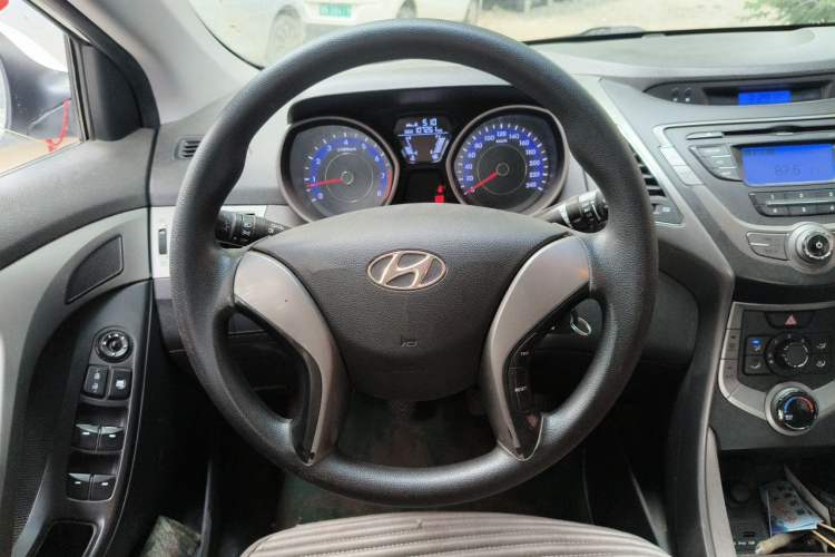 Used Hyundai Elantra (5th Generation / Langdong) 2012 1.6L Manual Fashion Edition Steering Wheel