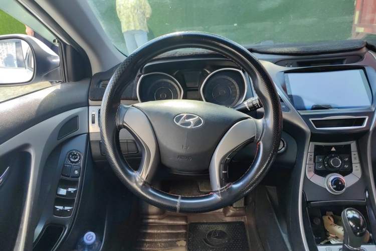 Used Hyundai Elantra (5th Generation / Langdong) 2012 1.6L Automatic Leading Model Steering Wheel