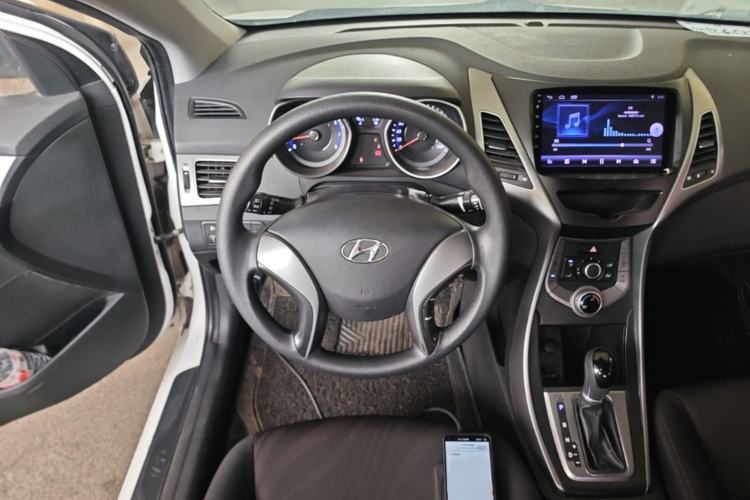 Used Hyundai Elantra (5th Generation / Langdong) 2012 1.6L Automatic Fashion Edition Steering Wheel