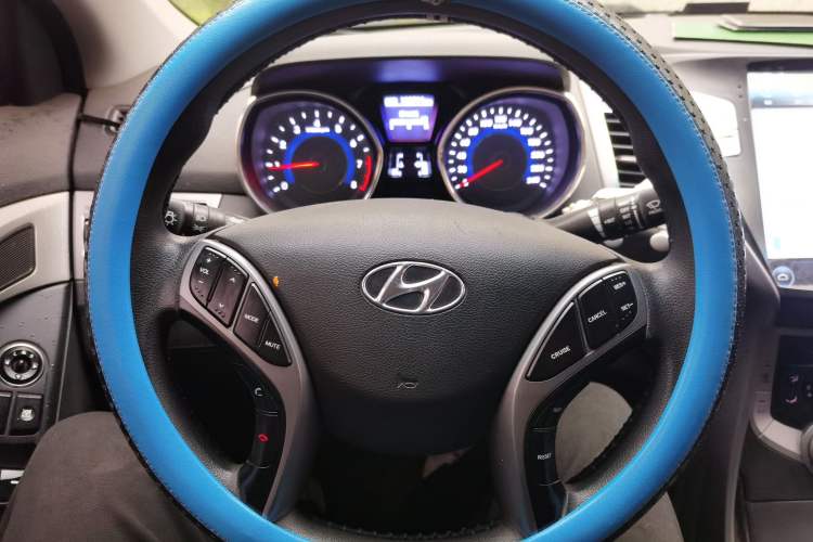 Used Hyundai Elantra (5th Generation / Langdong) 2012 1.6L Manual Leading Model Steering Wheel