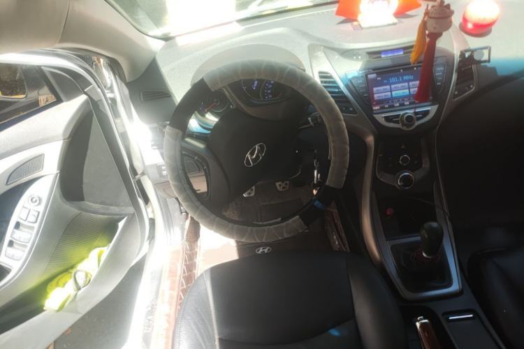 Used Hyundai Elantra (5th Generation / Langdong) 2012 1.6L Manual Fashion Edition Steering Wheel