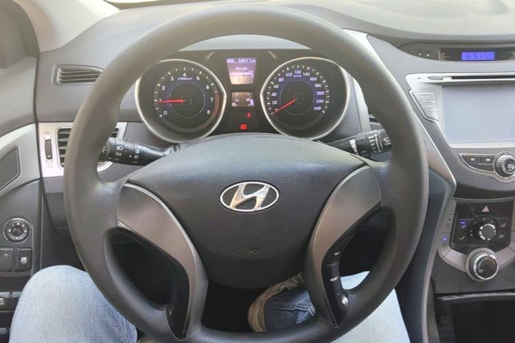 Used Hyundai Elantra (5th Generation / Langdong) 2012 1.6L Manual Leading Model Steering Wheel