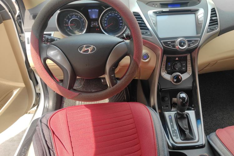 Used Hyundai Elantra (5th Generation / Langdong) 2012 1.6L Automatic Leading Model Steering Wheel
