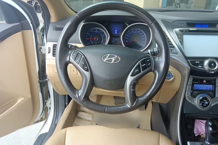 Used Hyundai Elantra (5th Generation / Langdong) 2012 1.6L Automatic Prestige Model Steering Wheel