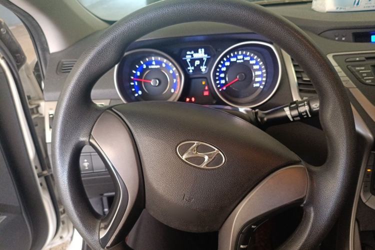 Used Hyundai Elantra (5th Generation / Langdong) 2012 1.6L Automatic Fashion Edition Steering Wheel
