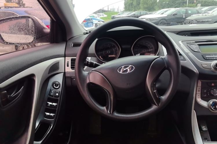 Used Hyundai Elantra (5th Generation / Langdong) 2012 1.6L Automatic Fashion Edition Steering Wheel