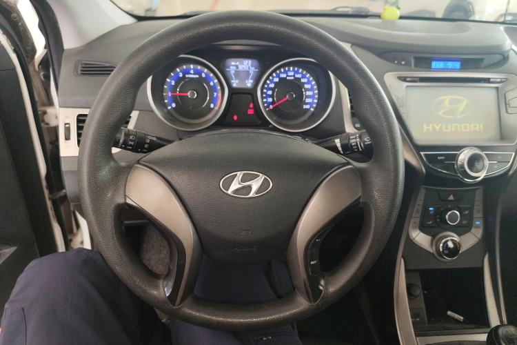 Used Hyundai Elantra (5th Generation / Langdong) 2012 1.6L Manual Fashion Edition Steering Wheel