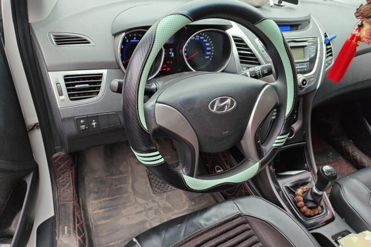 Used Hyundai Elantra (5th Generation / Langdong) 2012 1.6L Manual Leading Model Steering Wheel