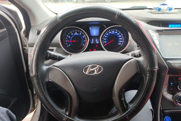 Used Hyundai Elantra (5th Generation / Langdong) 2012 1.6L Manual Leading Model Steering Wheel