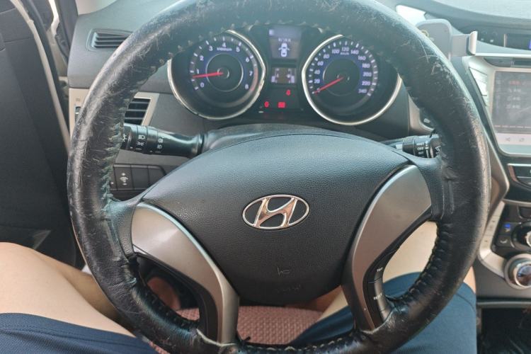 Used Hyundai Elantra (5th Generation / Langdong) 2012 1.6L Manual Leading Model Steering Wheel