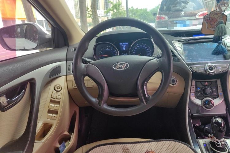 Used Hyundai Elantra (5th Generation / Langdong) 2012 1.6L Automatic Leading Model Steering Wheel
