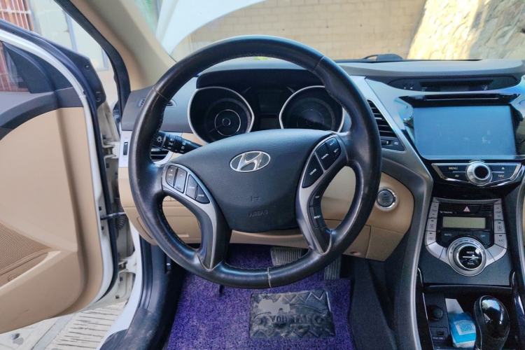 Used Hyundai Elantra (5th Generation / Langdong) 2012 1.6L Automatic Prestige Model Steering Wheel