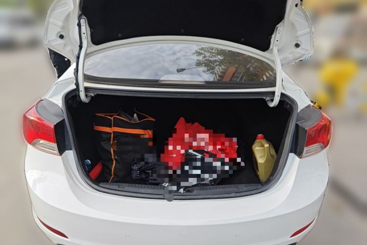 Used Hyundai Elantra (5th Generation / Langdong) 2012 1.6L Automatic Fashion Edition Trunk