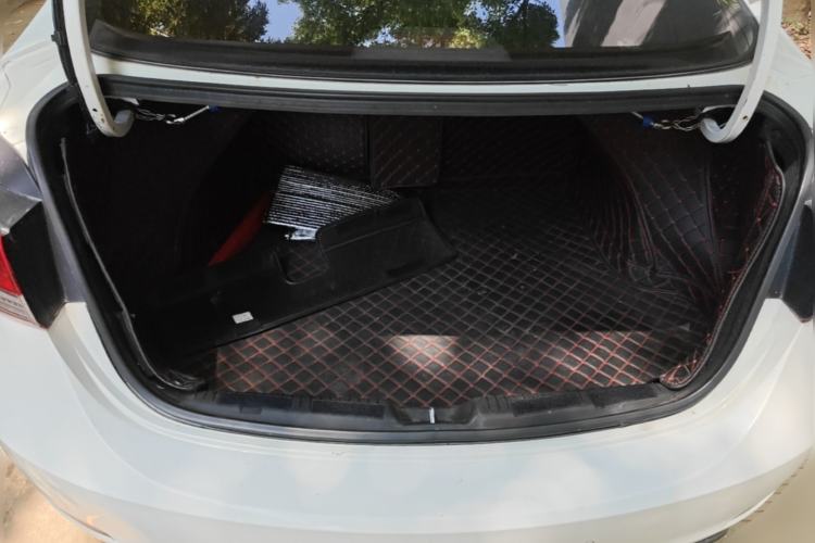 Used Hyundai Elantra (5th Generation / Langdong) 2012 1.6L Manual Leading Model Trunk