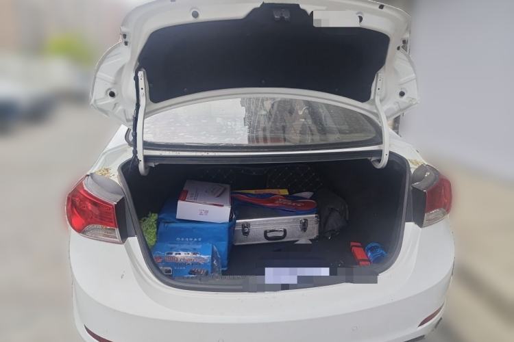Used Hyundai Elantra (5th Generation / Langdong) 2012 1.6L Automatic Fashion Edition Trunk