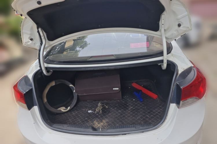 Used Hyundai Elantra (5th Generation / Langdong) 2012 1.6L Manual Leading Model Trunk