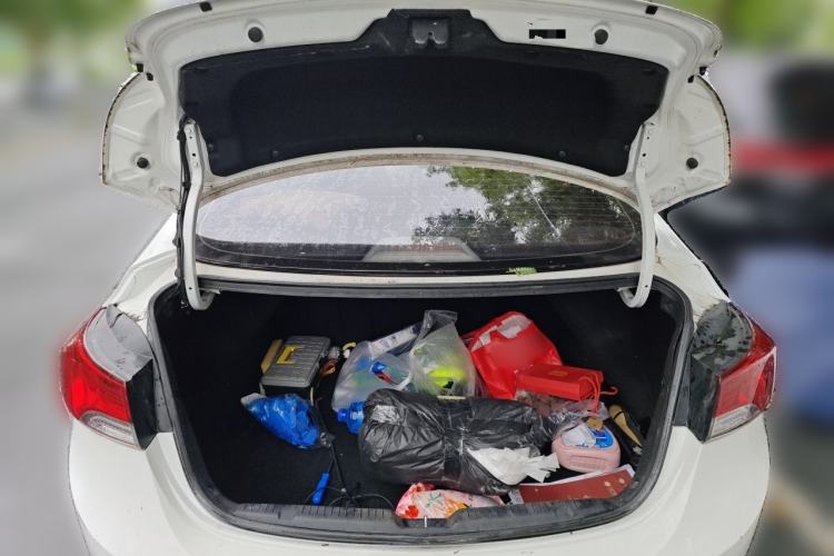 Used Hyundai Elantra (5th Generation / Langdong) 2012 1.6L Automatic Fashion Edition Trunk