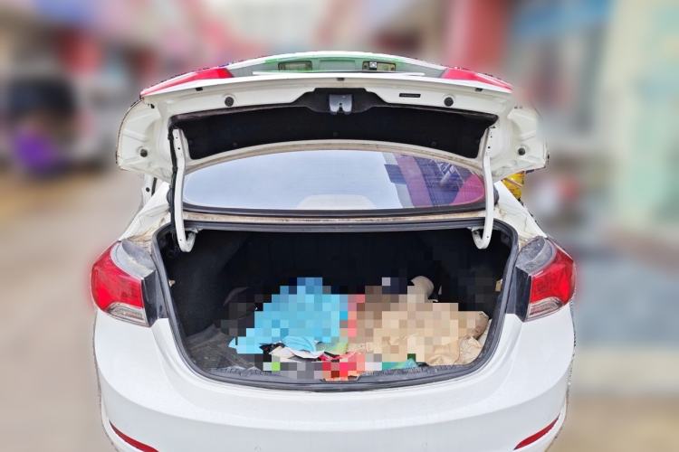 Used Hyundai Elantra (5th Generation / Langdong) 2012 1.6L Automatic Fashion Edition Trunk