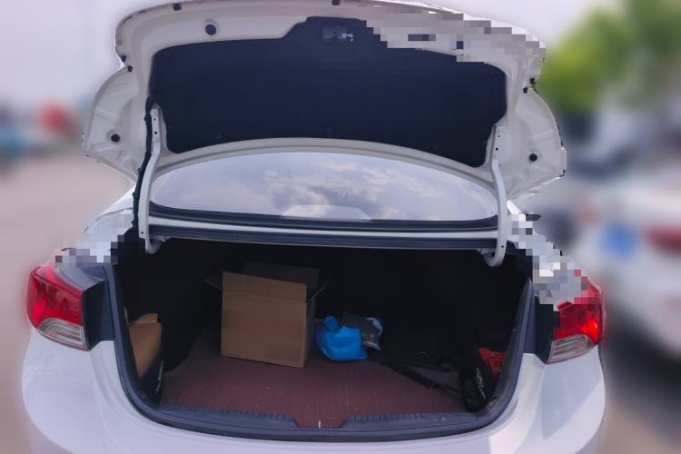 Used Hyundai Elantra (5th Generation / Langdong) 2012 1.6L Automatic Fashion Edition Trunk