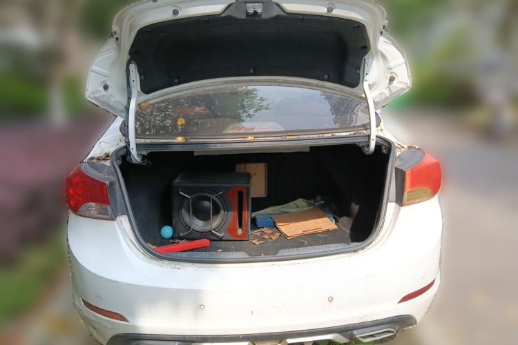 Used Hyundai Elantra (5th Generation / Langdong) 2012 1.6L Automatic Prestige Model Trunk