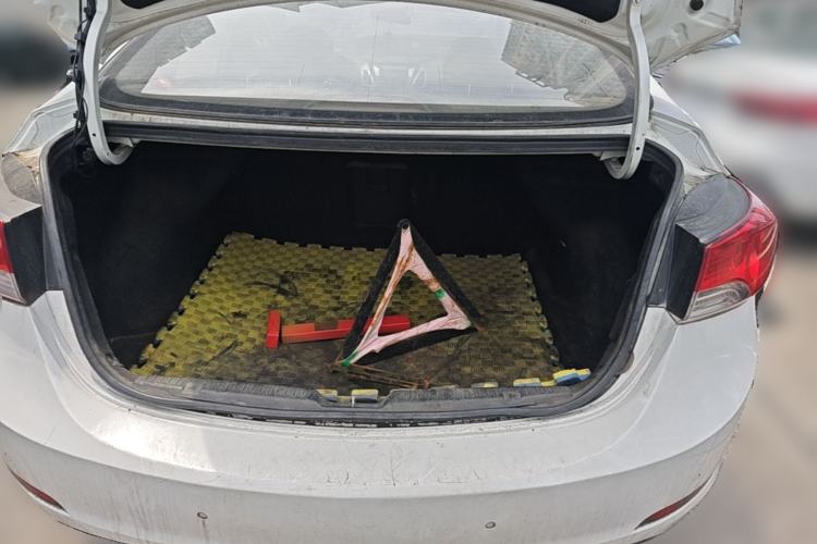 Used Hyundai Elantra (5th Generation / Langdong) 2012 1.6L Manual Leading Model Trunk