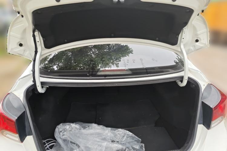 Used Hyundai Elantra (5th Generation / Langdong) 2012 1.6L Manual Leading Model Trunk
