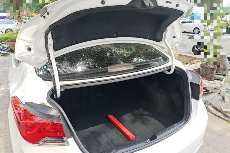 Used Hyundai Elantra (5th Generation / Langdong) 2012 1.6L Manual Leading Model Trunk