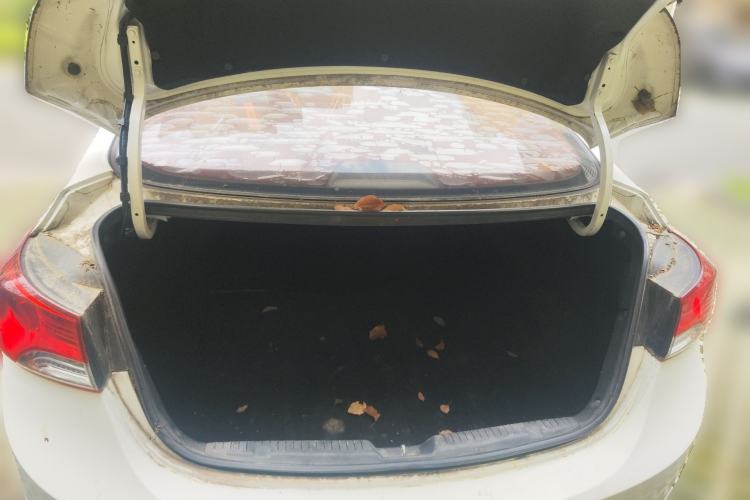 Used Hyundai Elantra (5th Generation / Langdong) 2012 1.6L Manual Leading Model Trunk
