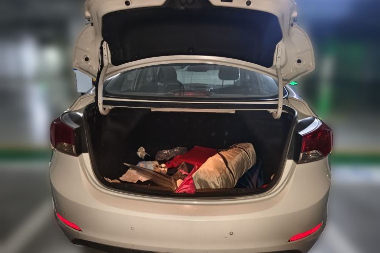 Used Hyundai Elantra (5th Generation / Langdong) 2012 1.6L Automatic Fashion Edition Trunk