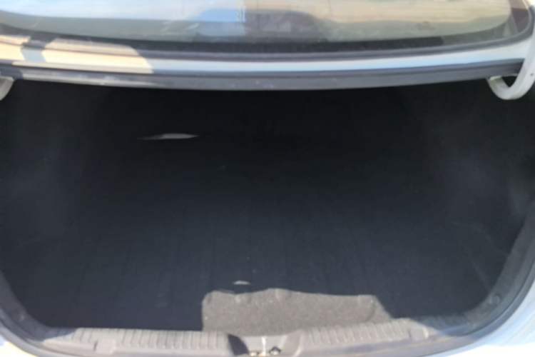 Used Hyundai Elantra (5th Generation / Langdong) 2012 1.6L Automatic Fashion Edition Trunk