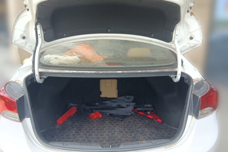 Used Hyundai Elantra (5th Generation / Langdong) 2012 1.6L Automatic Prestige Model Trunk