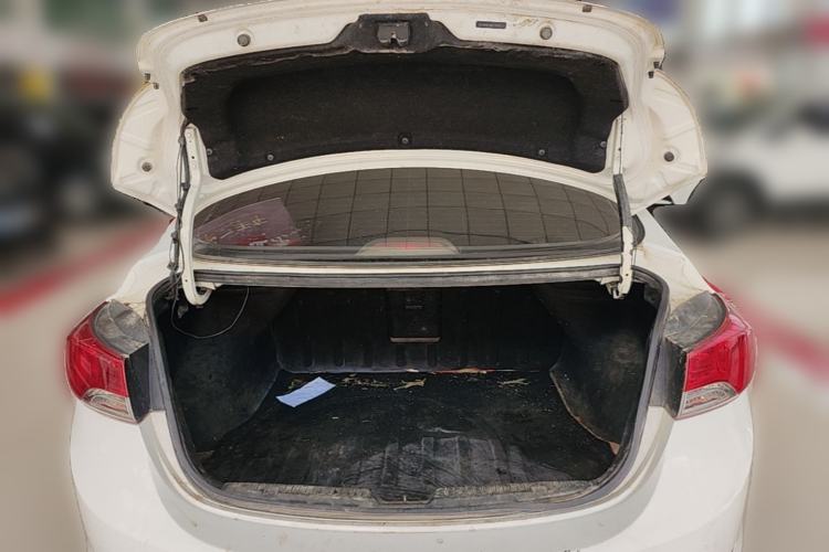 Used Hyundai Elantra (5th Generation / Langdong) 2012 1.6L Manual Leading Model Trunk
