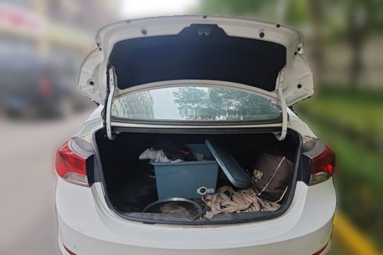 Used Hyundai Elantra (5th Generation / Langdong) 2012 1.6L Manual Leading Model Trunk