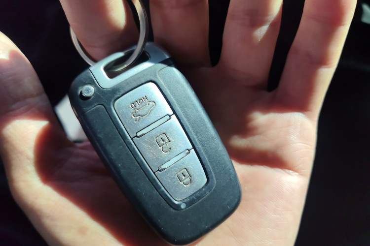Used Hyundai Elantra (5th Generation / Langdong) 2012 1.6L Manual Leading Model Vehicle Key