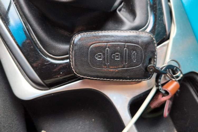 Used Hyundai Elantra (5th Generation / Langdong) 2012 1.6L Manual Leading Model Vehicle Key
