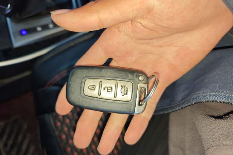 Used Hyundai Elantra (5th Generation / Langdong) 2012 1.6L Automatic Leading Model Vehicle Key