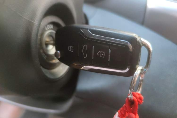 Used Hyundai Elantra (5th Generation / Langdong) 2012 1.6L Automatic Fashion Edition Vehicle Key