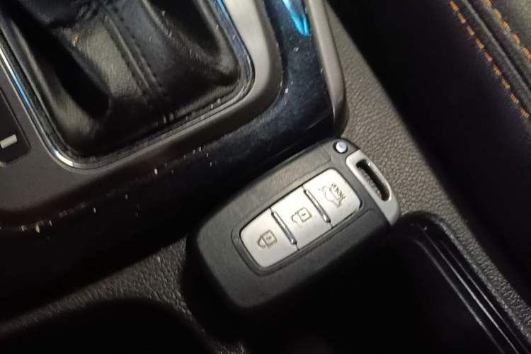 Used Hyundai Elantra (5th Generation / Langdong) 2012 1.6L Automatic Leading Model Vehicle Key