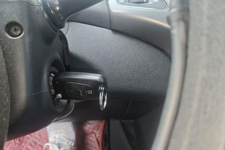 Used Hyundai Elantra (5th Generation / Langdong) 2012 1.6L Automatic Fashion Edition Vehicle Key