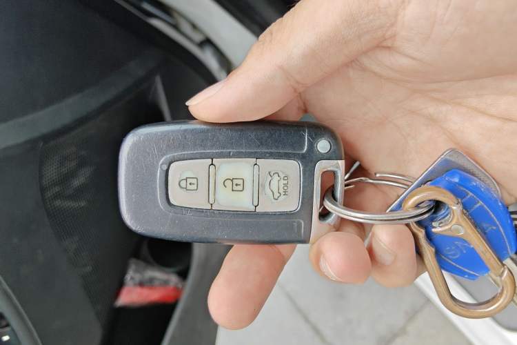 Used Hyundai Elantra (5th Generation / Langdong) 2012 1.6L Manual Leading Model Vehicle Key