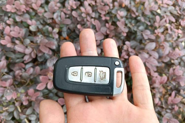 Used Hyundai Elantra (5th Generation / Langdong) 2012 1.6L Automatic Prestige Model Vehicle Key