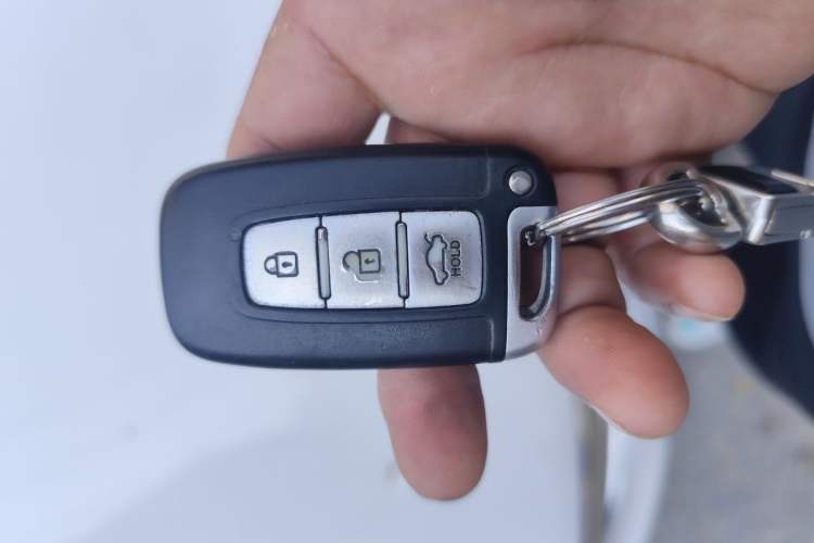 Used Hyundai Elantra (5th Generation / Langdong) 2012 1.6L Automatic Leading Model Vehicle Key