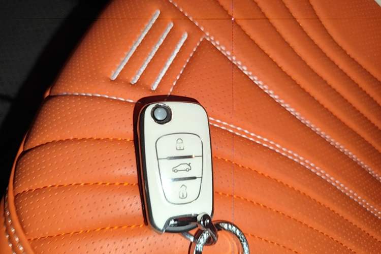 Used Hyundai Elantra (5th Generation / Langdong) 2012 1.6L Automatic Fashion Edition Vehicle Key
