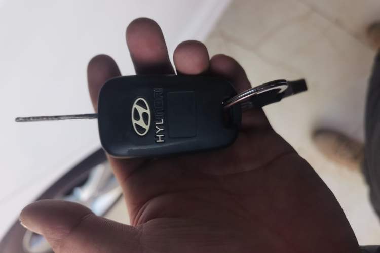 Used Hyundai Elantra (5th Generation / Langdong) 2012 1.6L Automatic Fashion Edition Vehicle Key